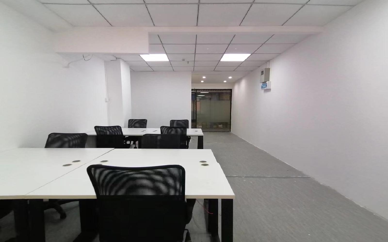 16号孵化器写字楼出租125平米精装办公室45元/m².月