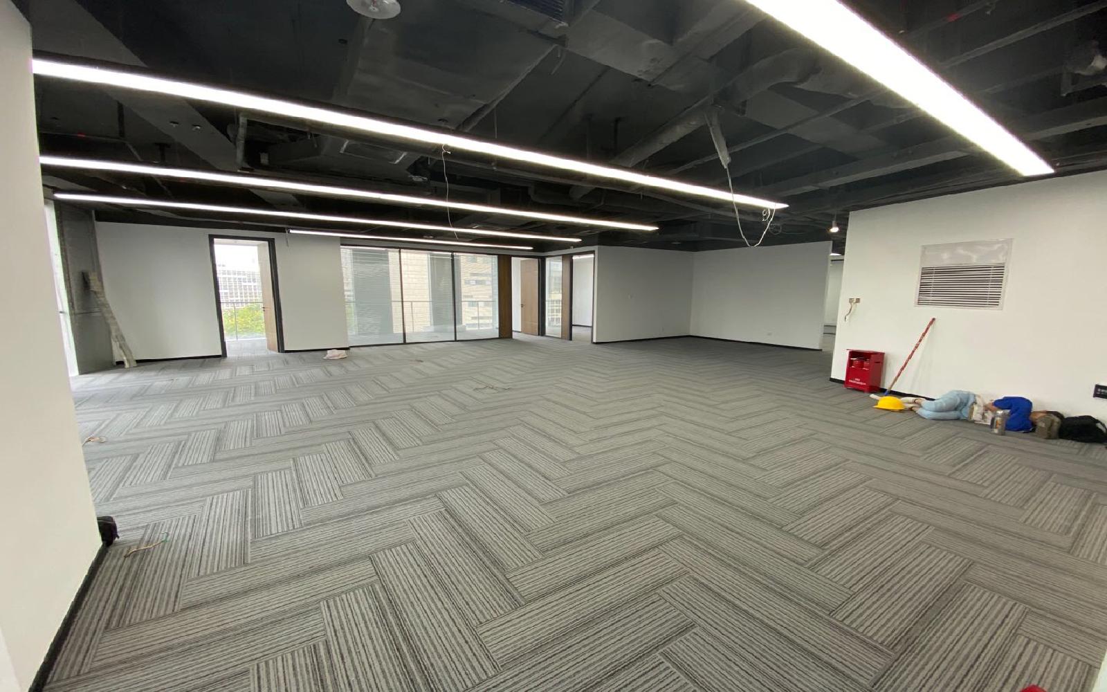 软件产业基地写字楼出租615平米精装办公室80元/m².月