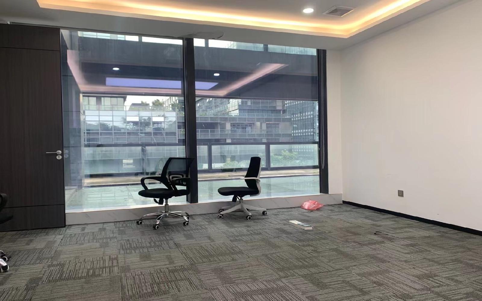 深圳湾科技生态园（三期）写字楼出租631平米精装办公室80元/m².月
