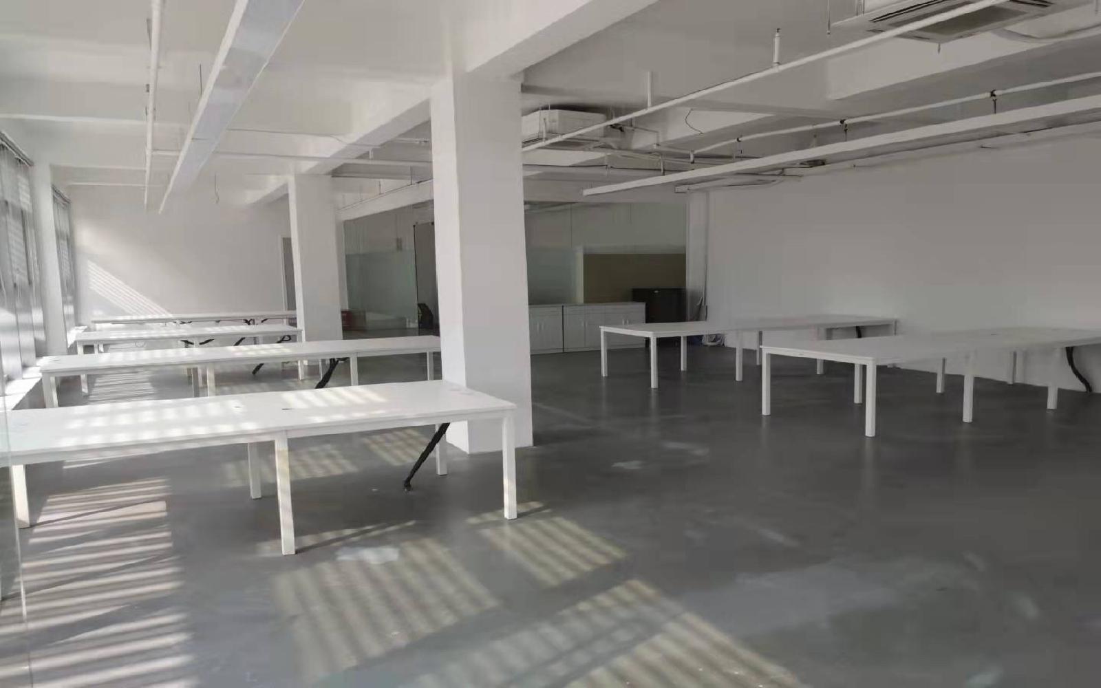 南海意库创意园写字楼出租880平米精装办公室140元/m².月