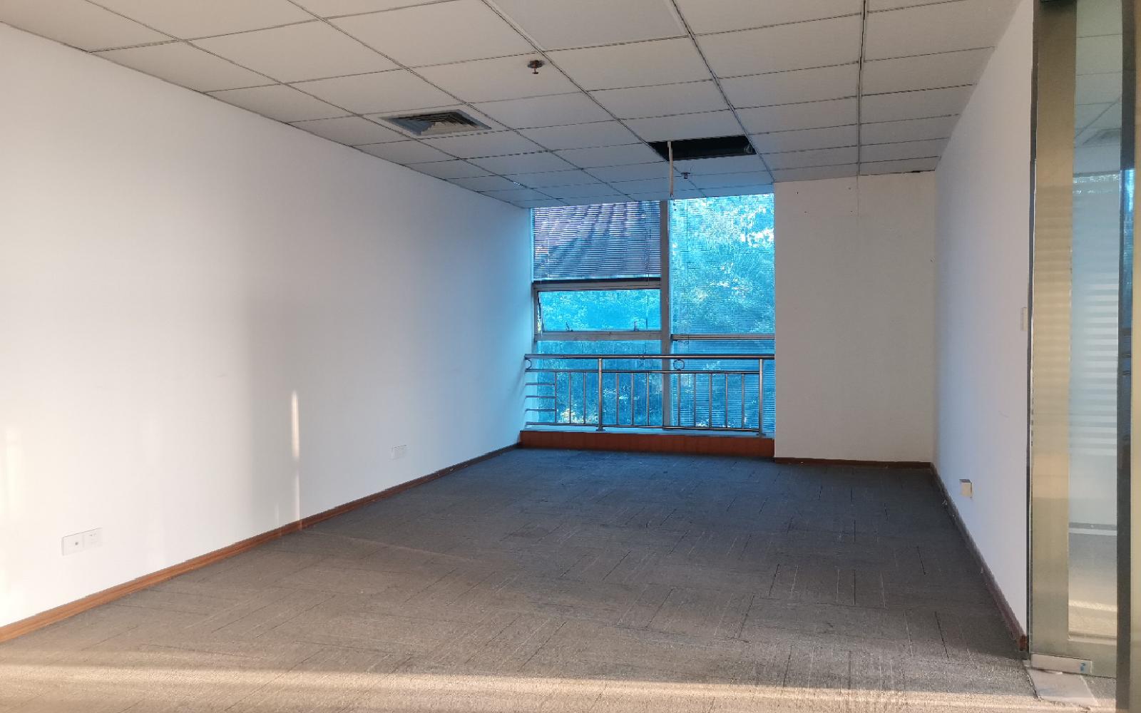 华瀚科技大厦写字楼出租318平米精装办公室65元/m².月