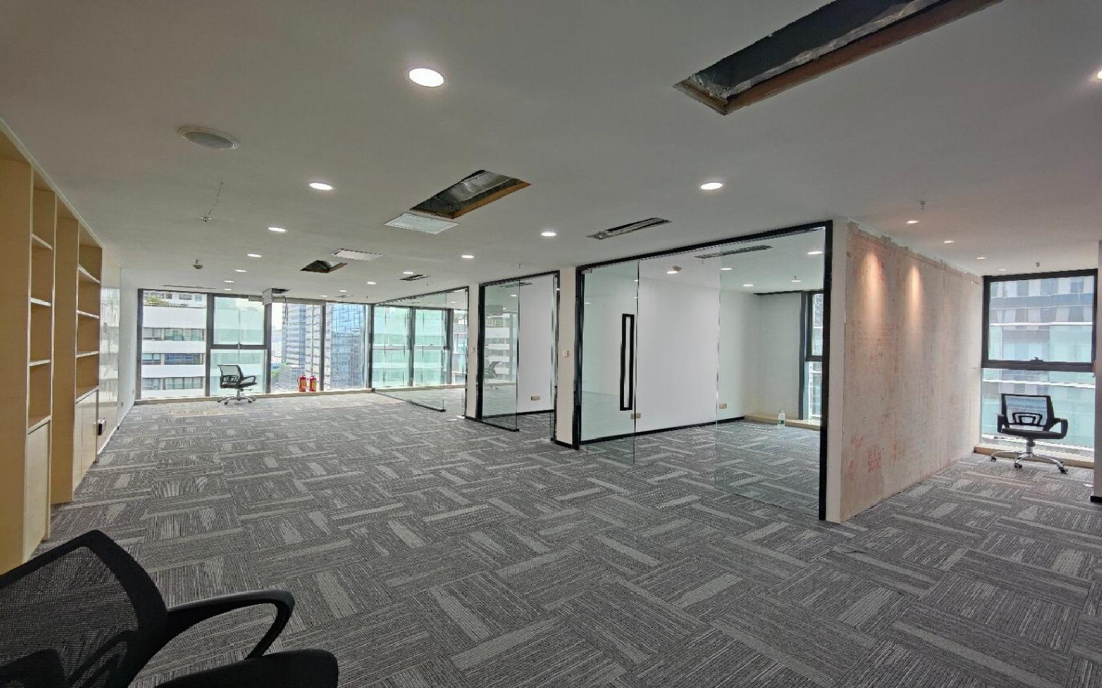 深圳湾科技生态园（一期）写字楼出租282平米精装办公室110元/m².月