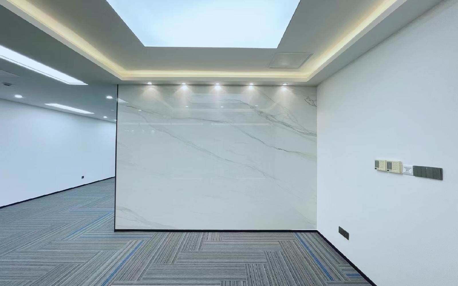 华润城大冲商务中心写字楼出租239平米精装办公室80元/m².月