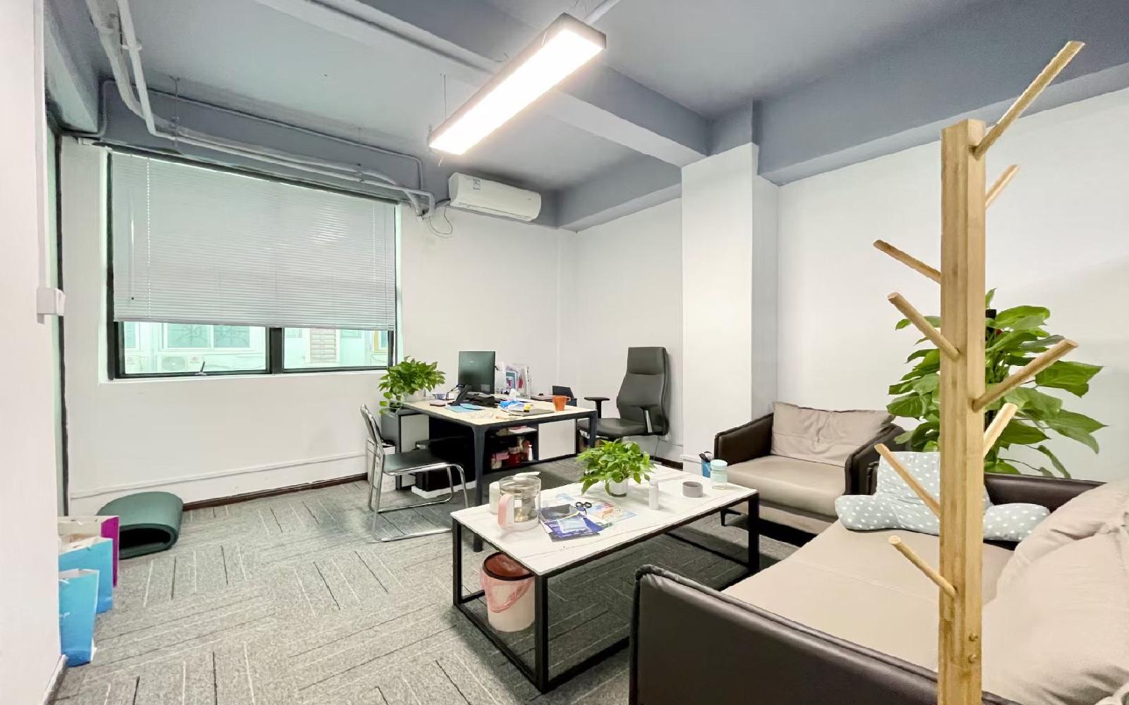 南山云谷创新产业园（二期）写字楼出租780平米精装办公室60元/m².月