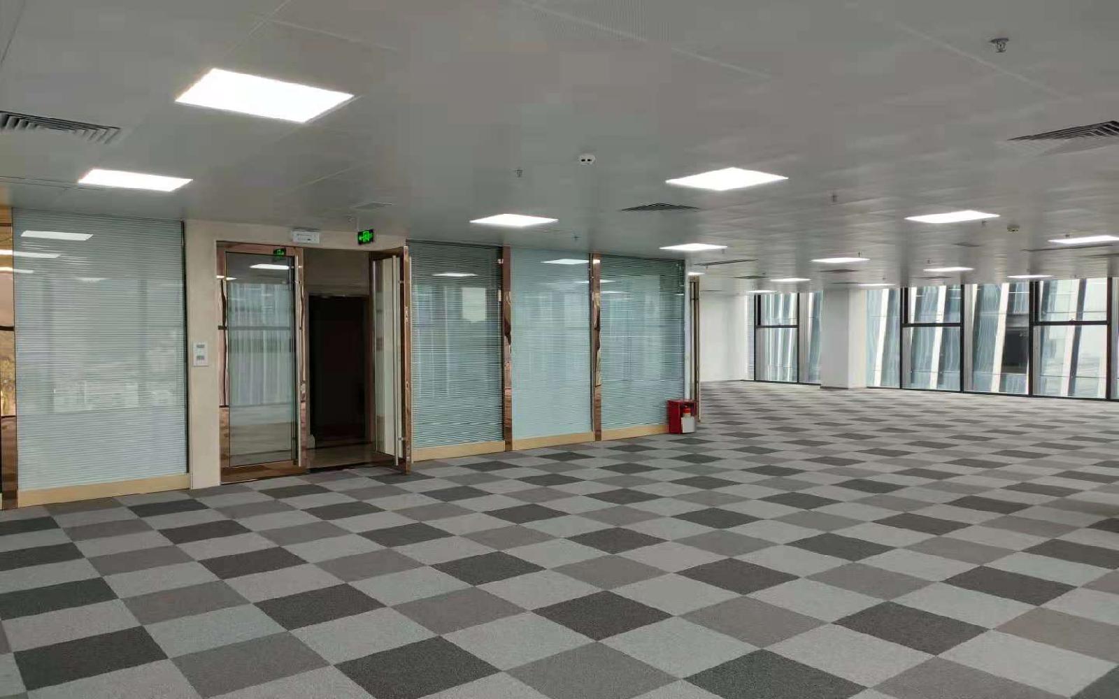 香缤国际金融中心写字楼出租1724平米精装办公室130元/m².月