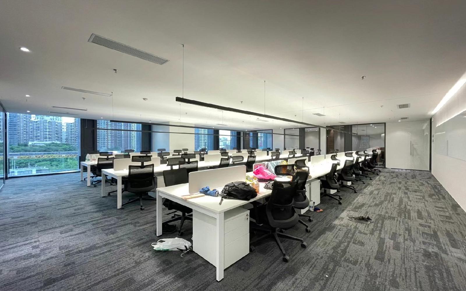 天珑移动大厦写字楼出租578平米豪装办公室98元/m².月
