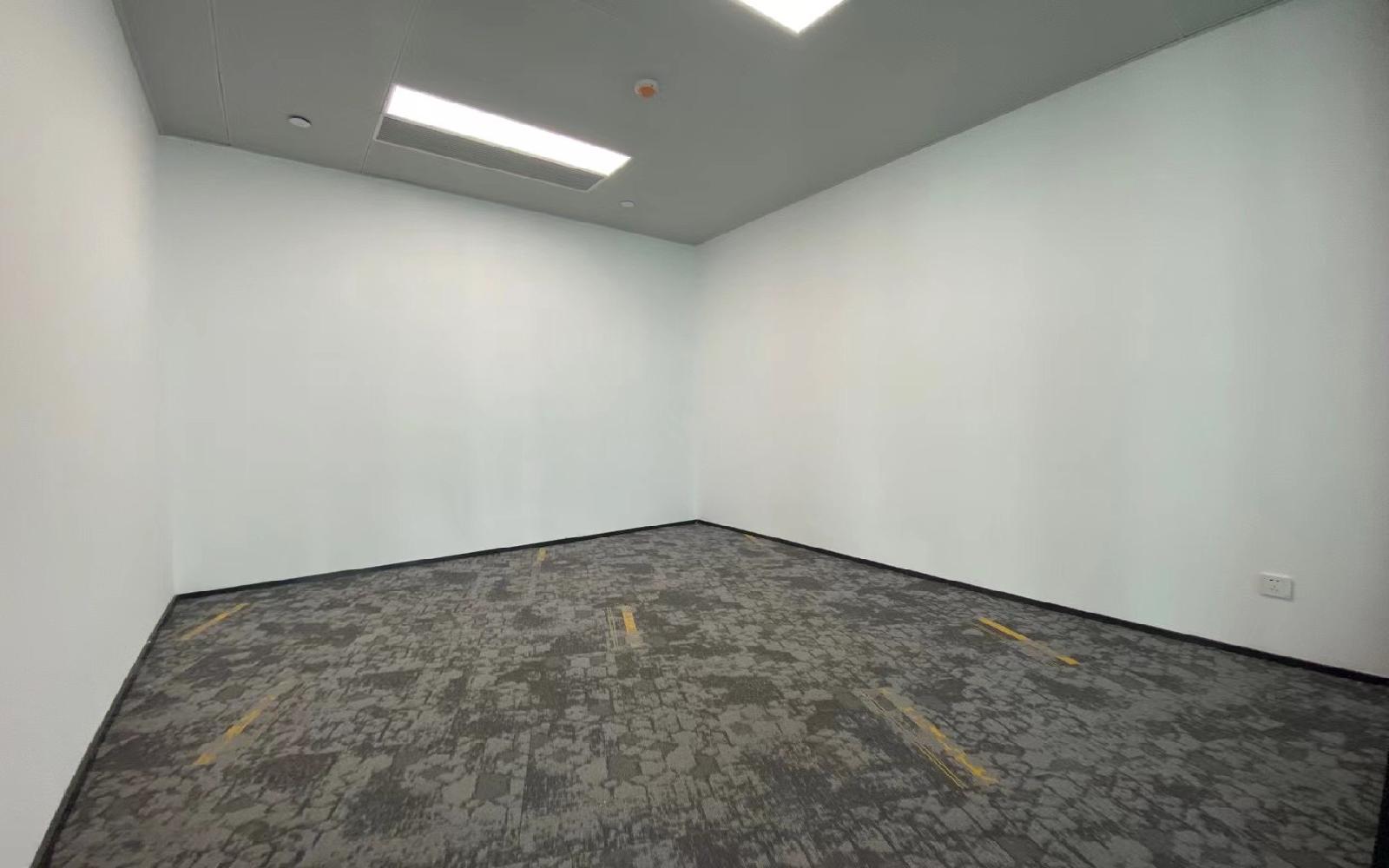同方信息港写字楼出租463平米精装办公室145元/m².月