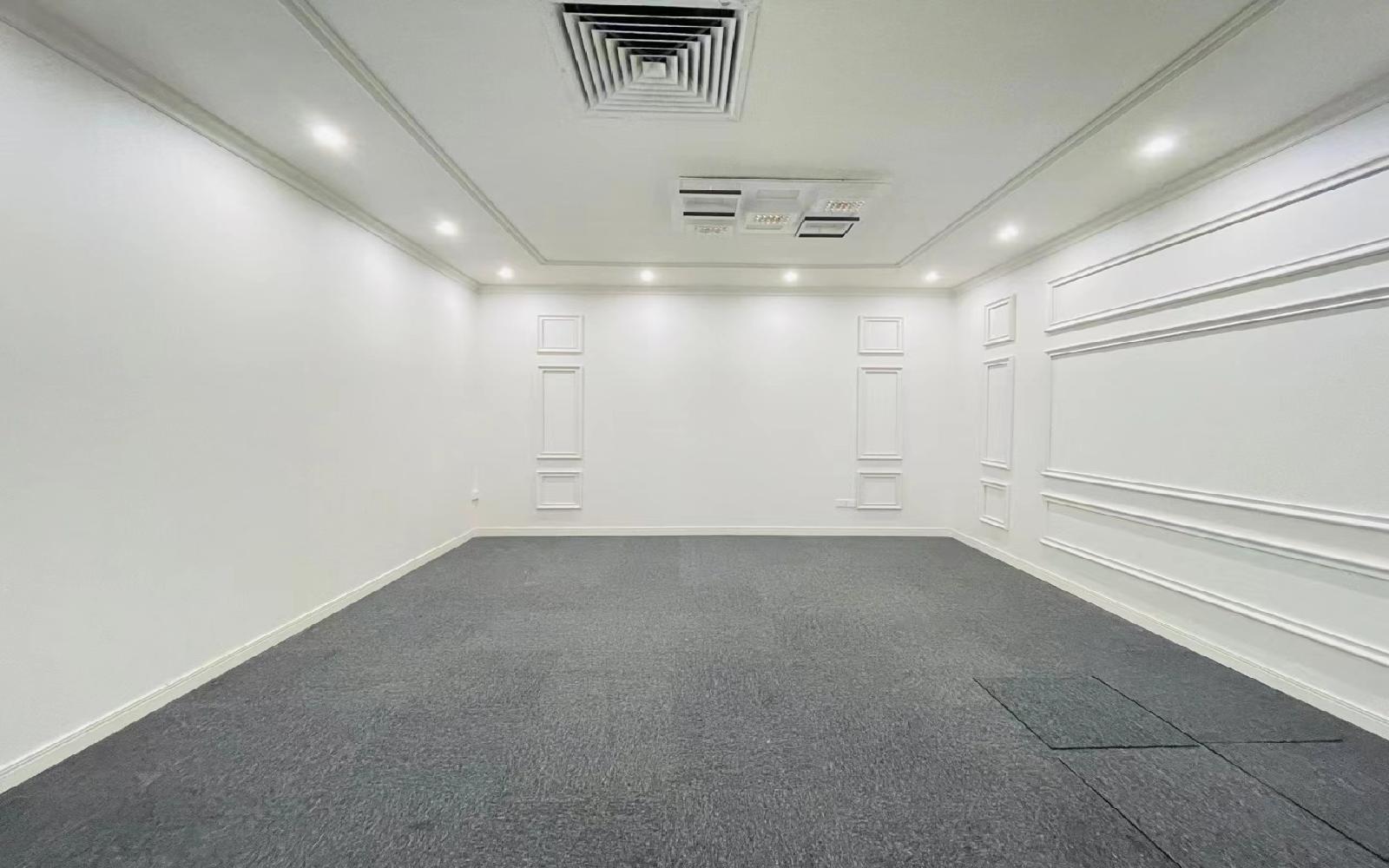 恒裕中心写字楼出租236平米精装办公室100元/m².月