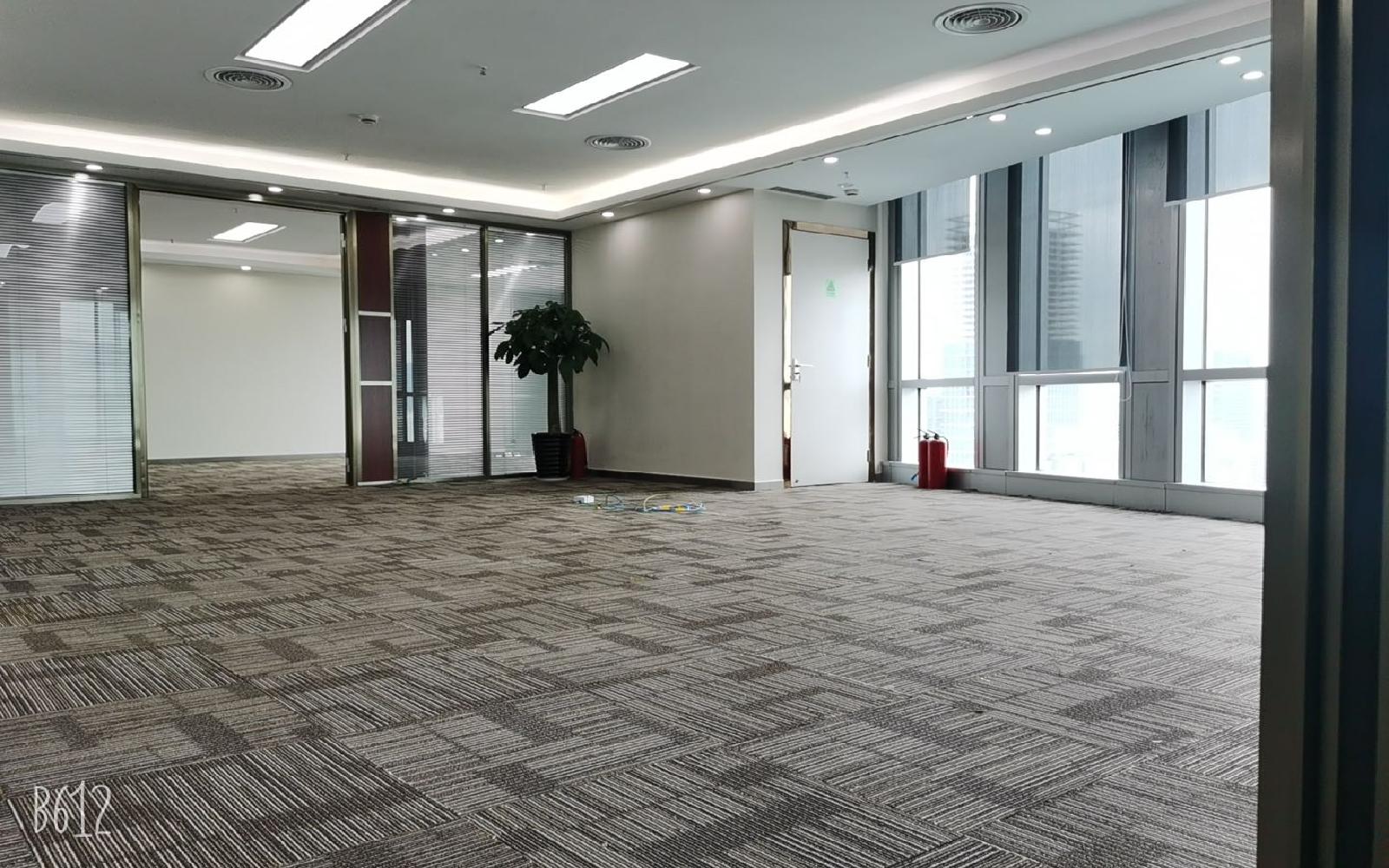 比克科技大厦写字楼出租663平米豪装办公室40元/m².月