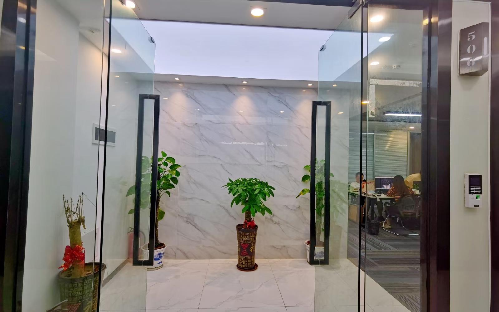 深圳软件园写字楼出租190平米精装办公室65元/m².月
