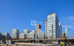 朝阳CBD国贸地铁站建外SOHO 93平豪华写字楼租赁