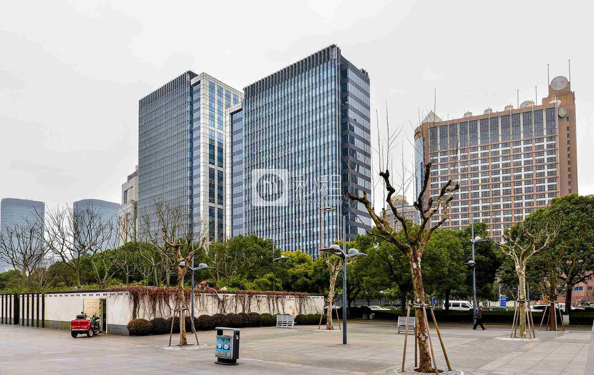 东方金融广场写字楼出租 259平米简装办公室租赁
