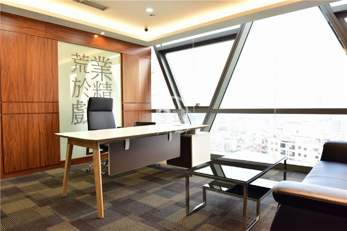 福隆世纪中心 滨海精装全套办公家具210平 拎包入住