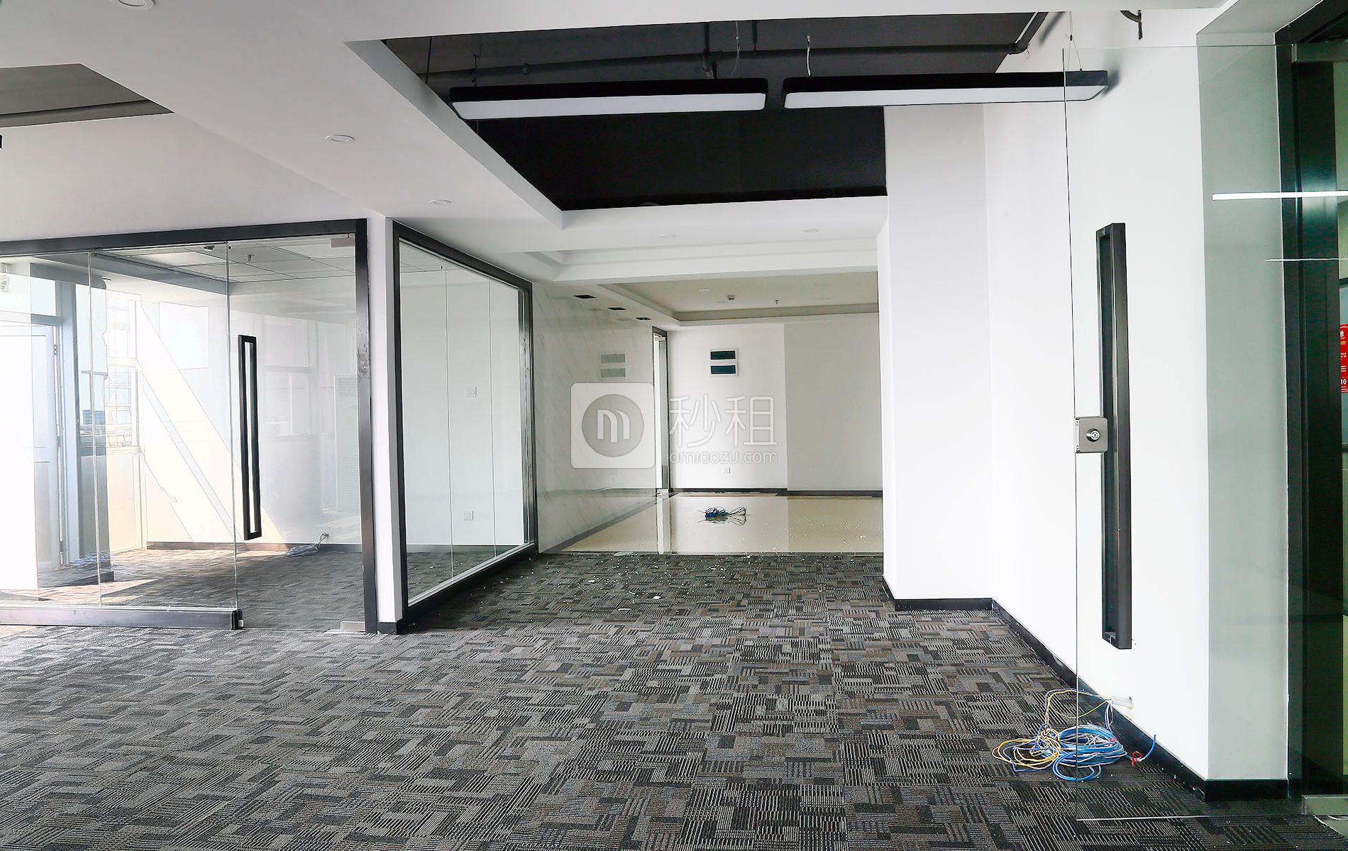 财富广场写字楼出租462平米豪装办公室120元/m².月