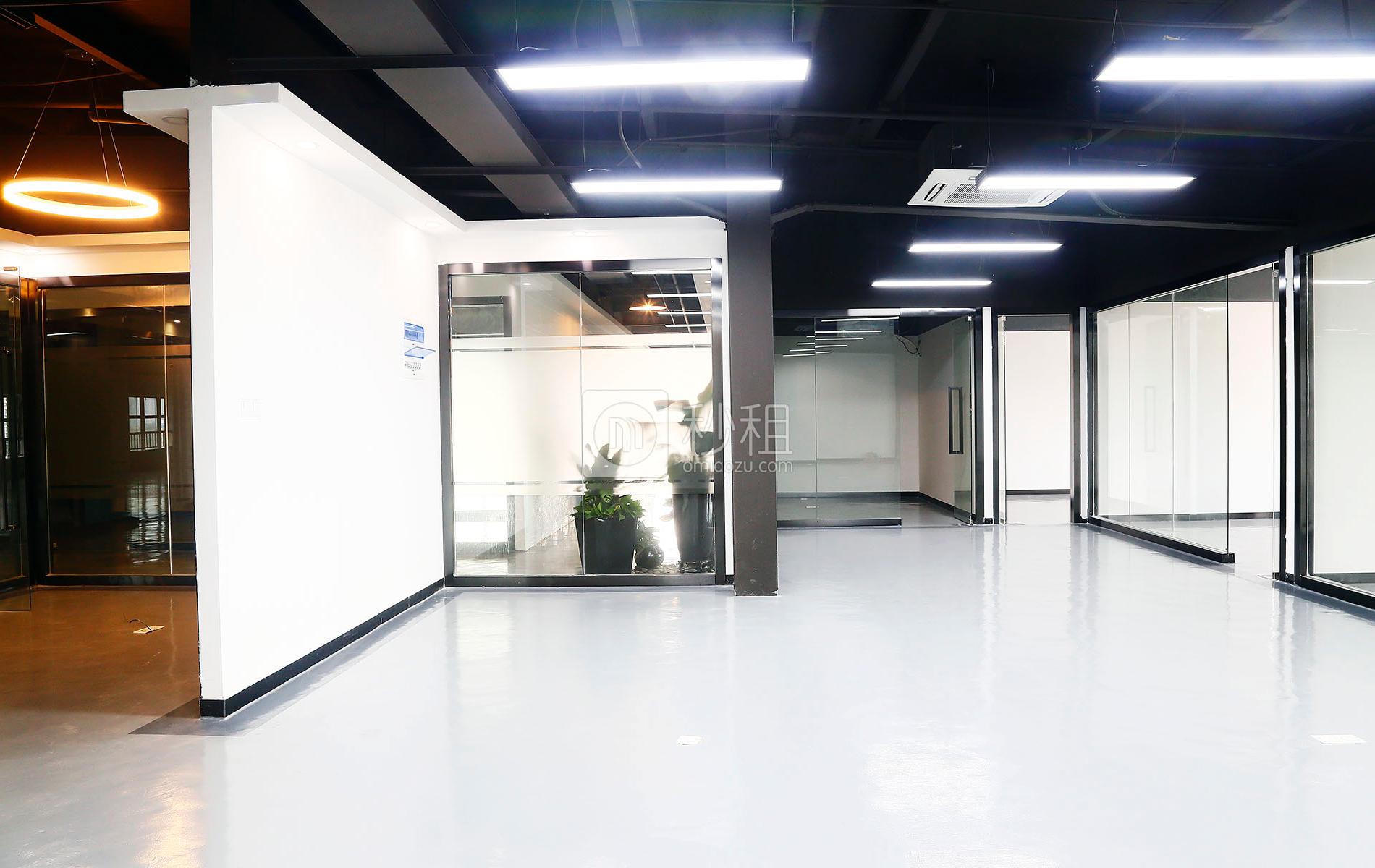 康和盛大厦（新能源创新产业园）写字楼出租326平米精装办公室75元/m².月