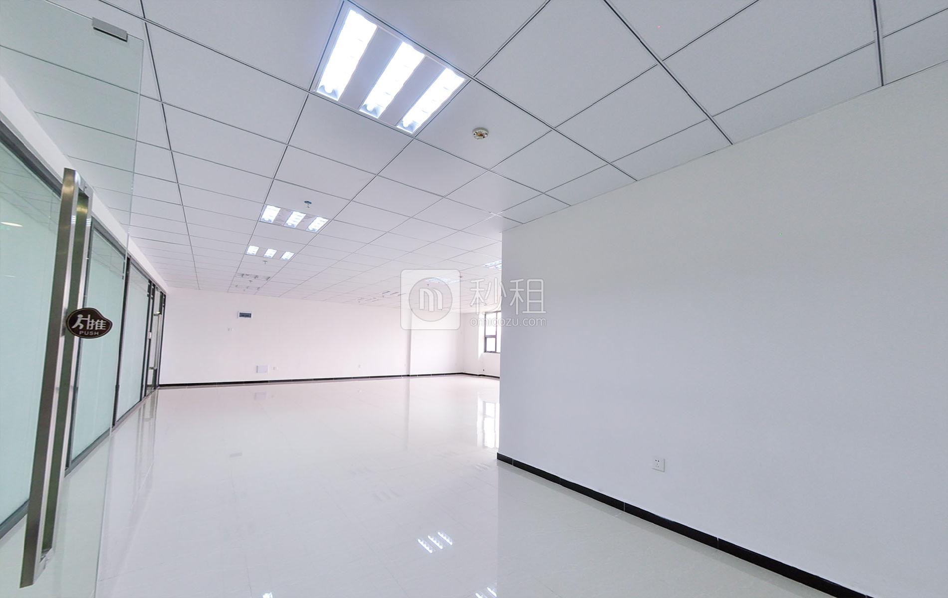 尚美创客大厦写字楼出租138平米简装办公室32元/m².月