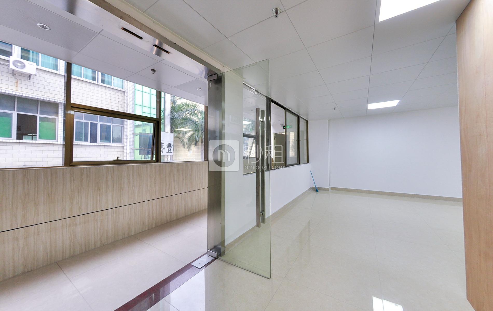 宏滔科技楼写字楼出租120平米精装办公室43元/m².月