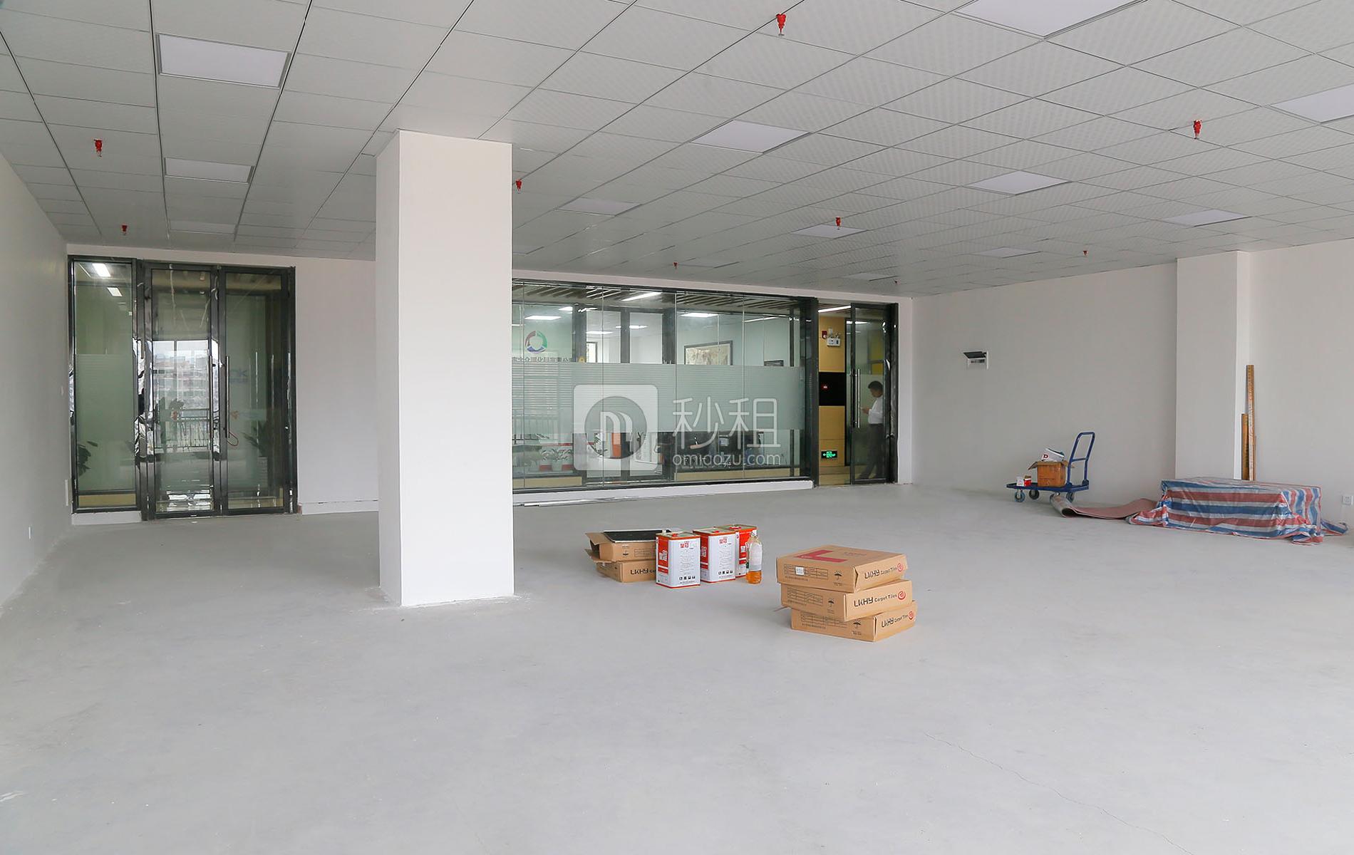 健兴科技大厦写字楼出租306平米精装办公室93元/m².月