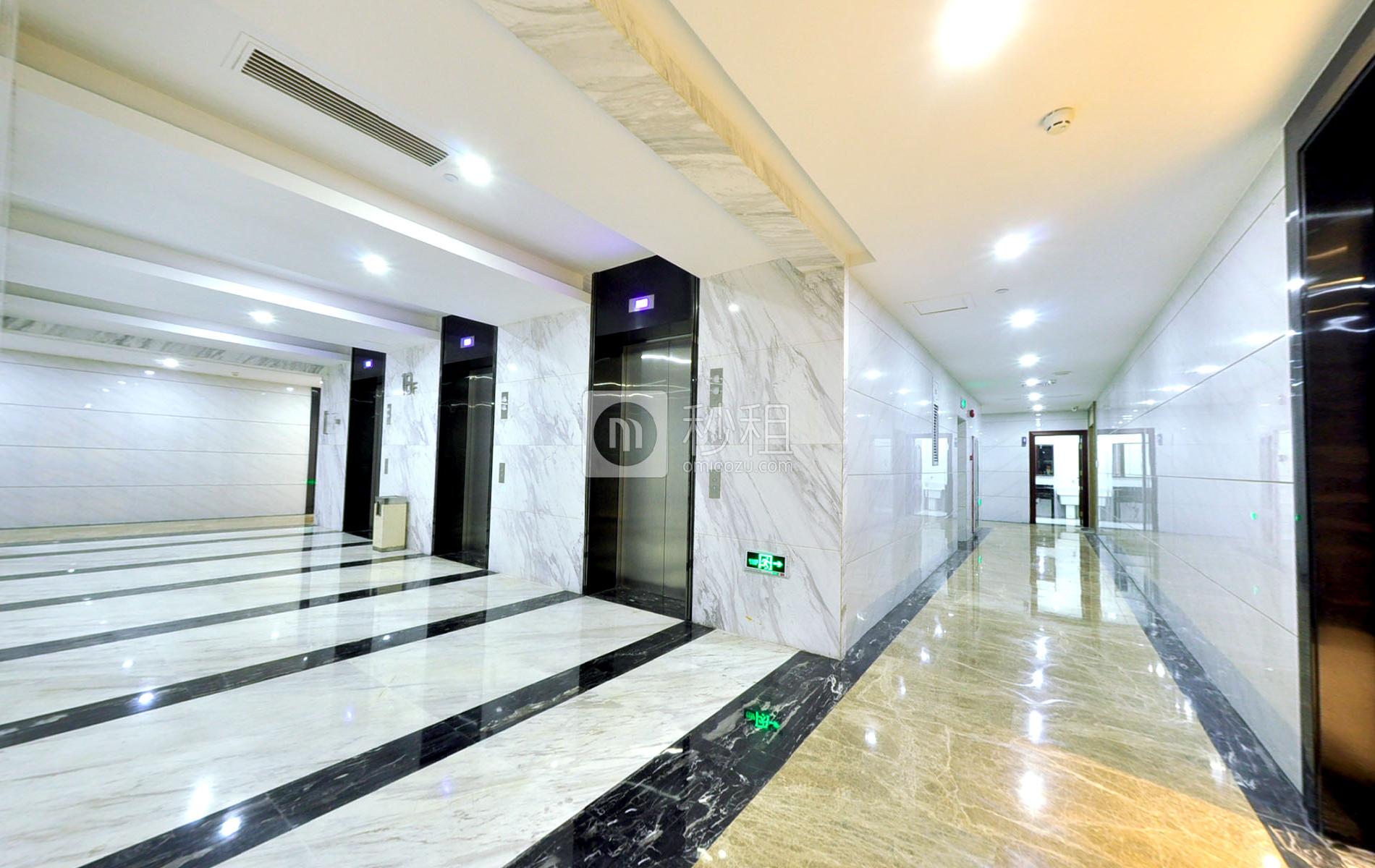 海王银河科技大厦写字楼出租598平米精装办公室155元/m².月