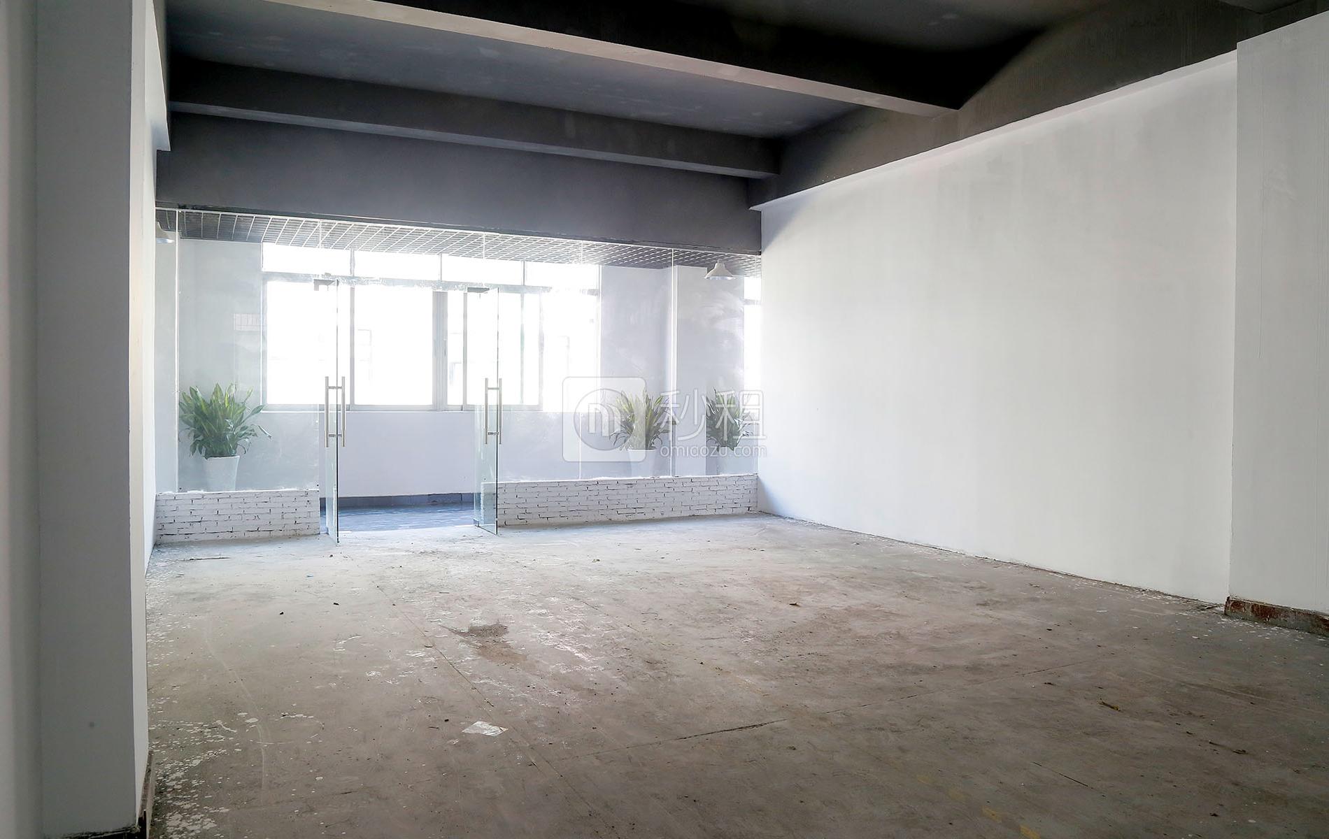 宝山创意园写字楼出租170平米毛坯办公室55元/m².月