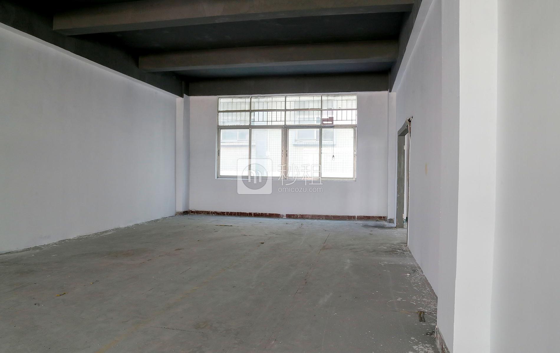 宝山创意园写字楼出租170平米毛坯办公室55元/m².月