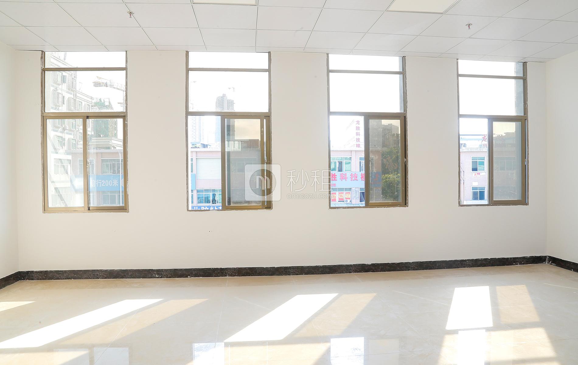 龙海商务中心写字楼出租90平米精装办公室65元/m².月