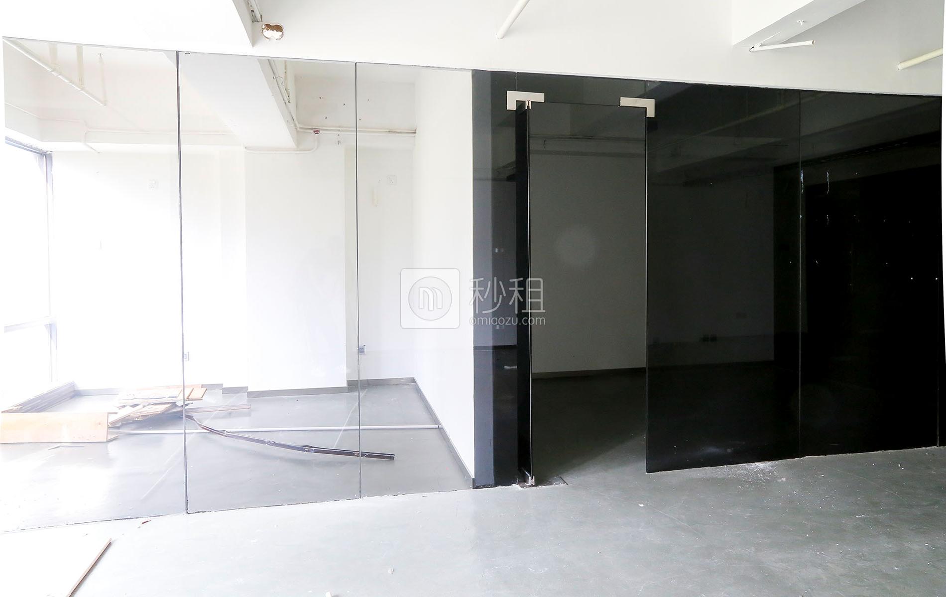 福年广场写字楼出租332平米精装办公室105元/m².月