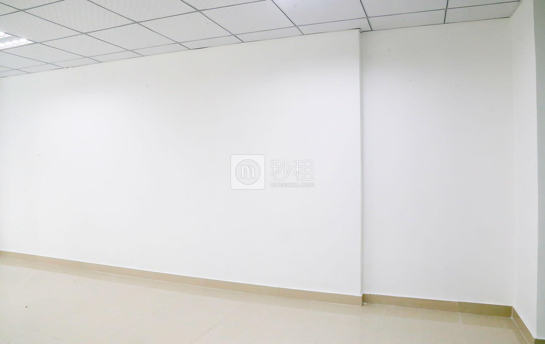 华联大厦（龙华）写字楼出租70平米简装办公室48元/m².月