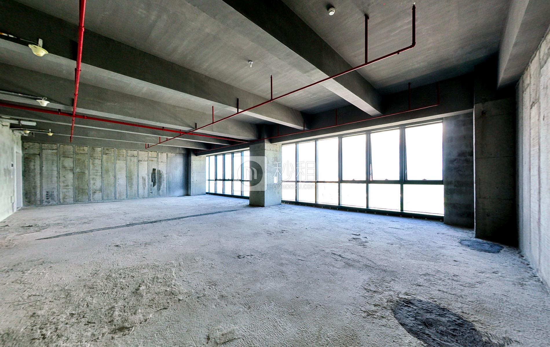 长富金茂大厦写字楼出租300平米毛坯办公室160元/m².月