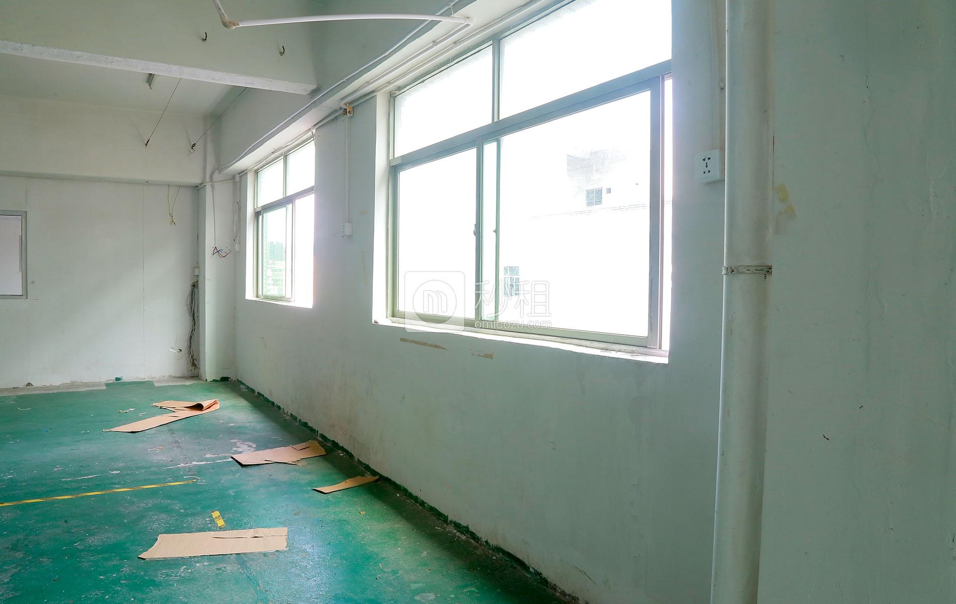 中泰科技园写字楼出租420平米简装办公室28元/m².月