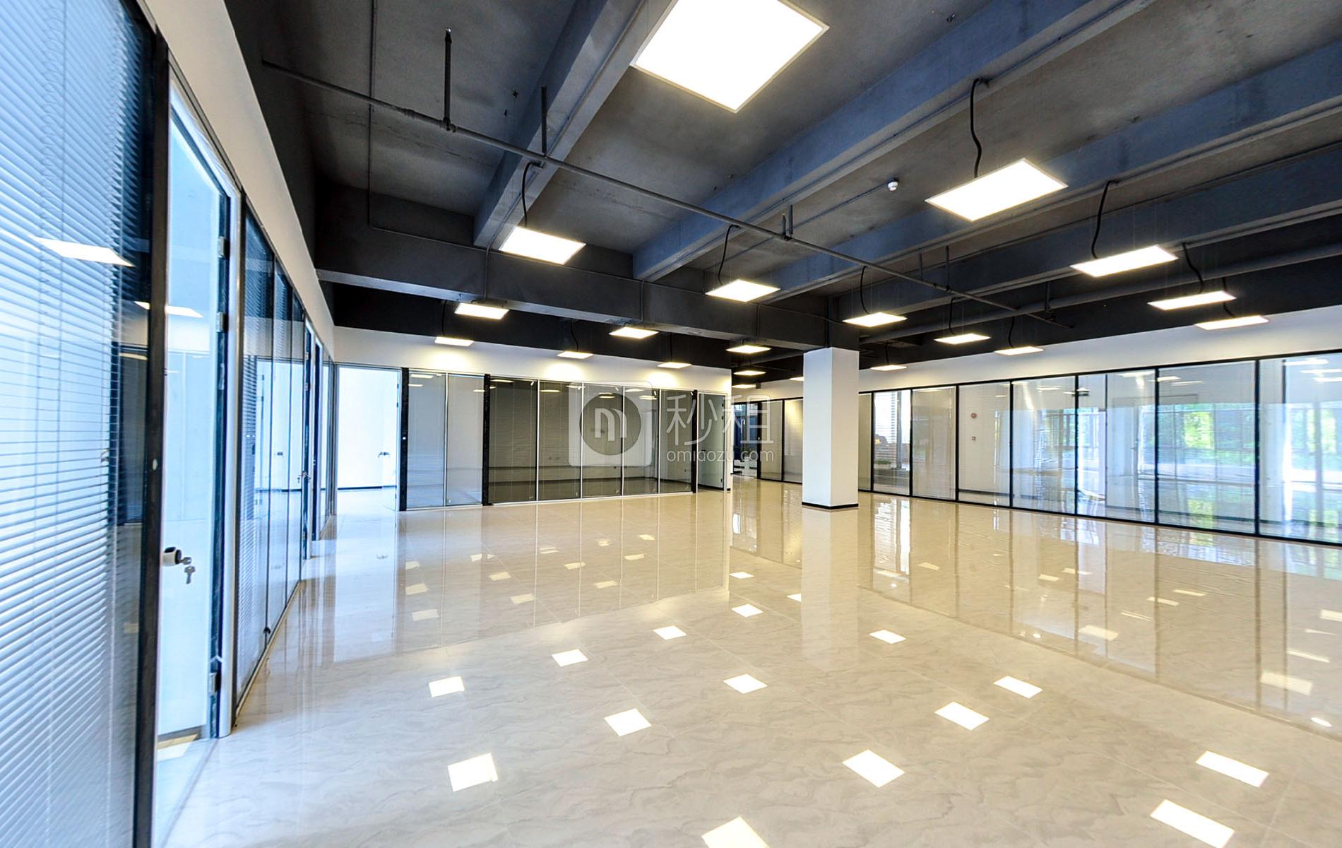 盛世同诚大厦写字楼出租425平米精装办公室99元/m².月