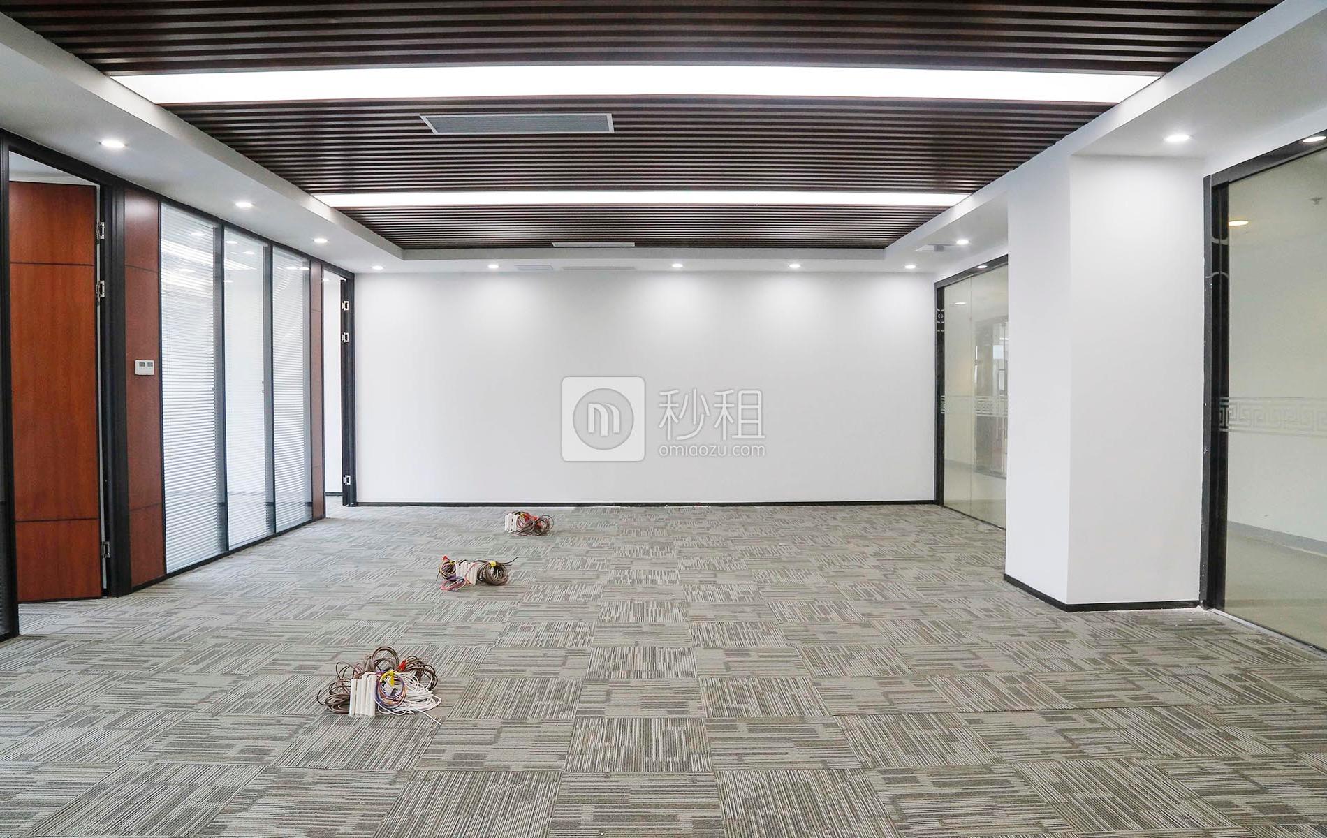 金潤大廈寫字樓出租173平米豪裝辦公室120元/m2.月