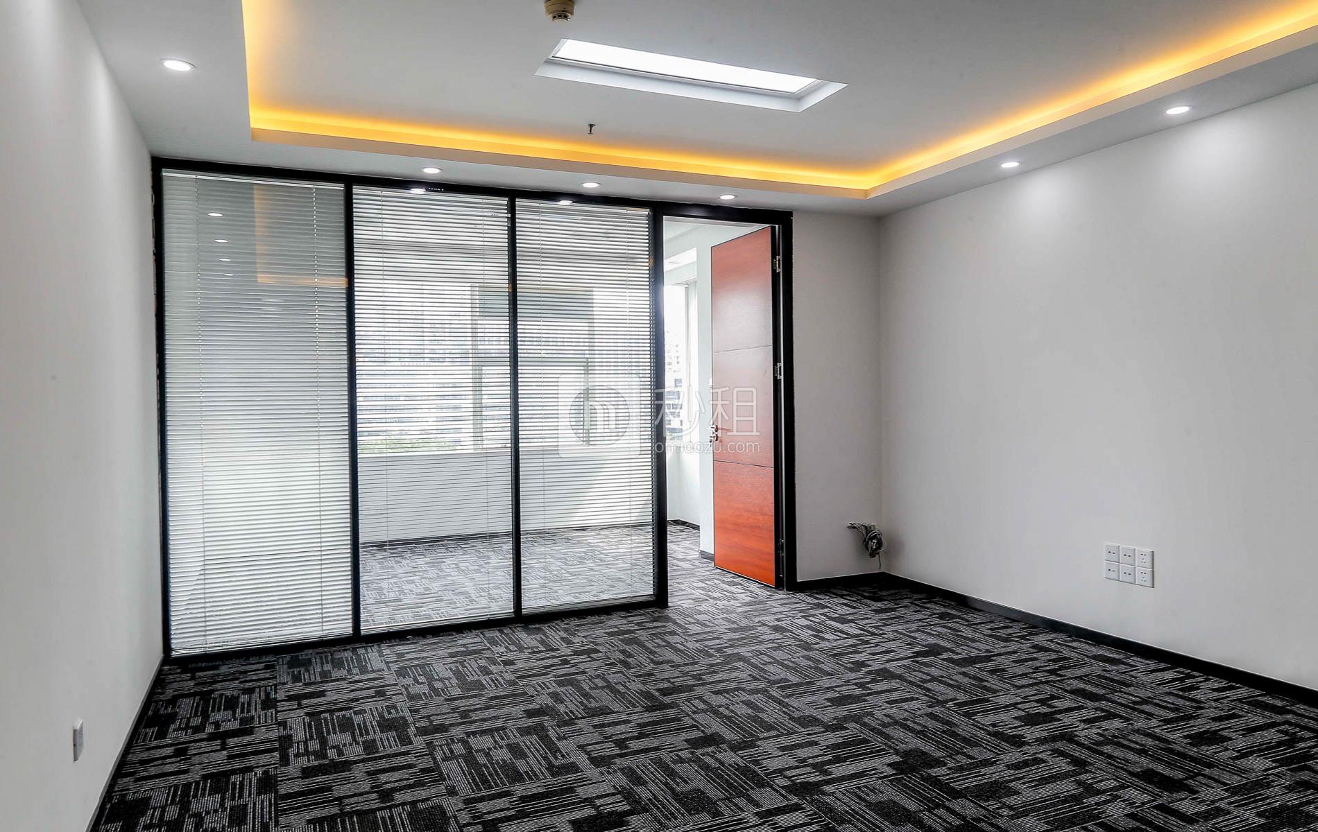 喜年中心写字楼出租108平米豪装办公室98元/m².月