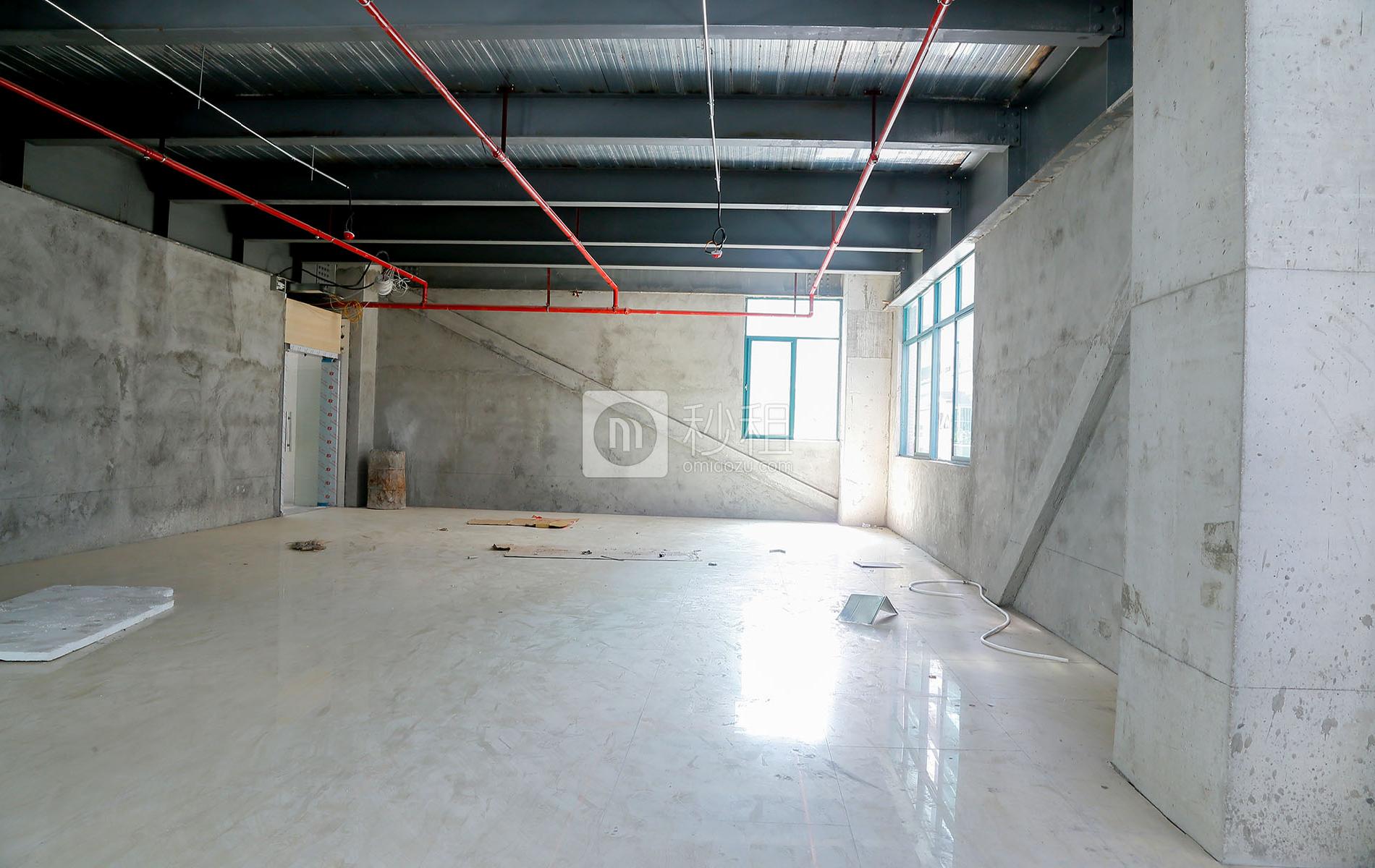 吉盛楼写字楼出租372平米毛坯办公室60元/m².月