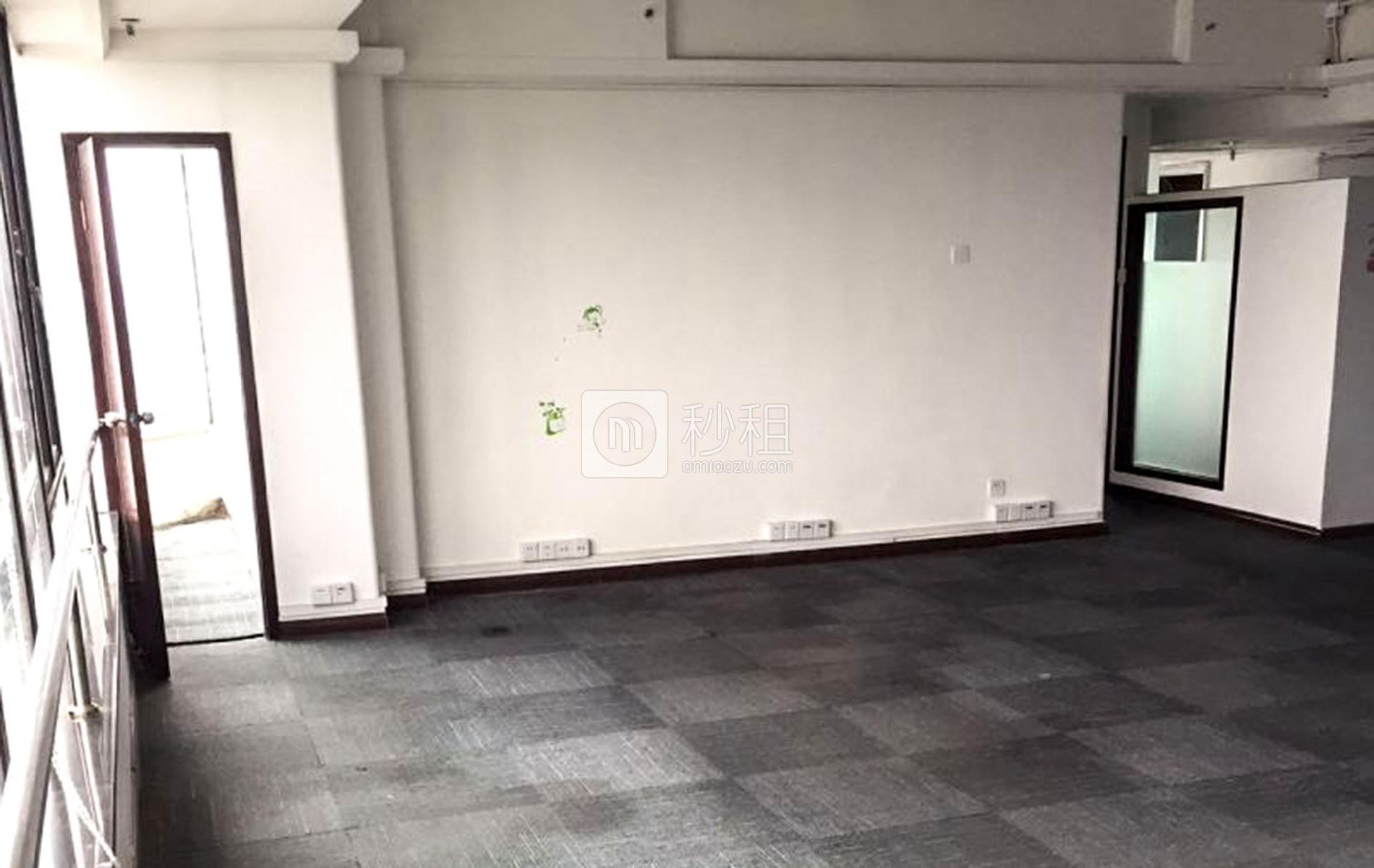 江湾商业中心写字楼出租156平米毛坯办公室130元/m².月