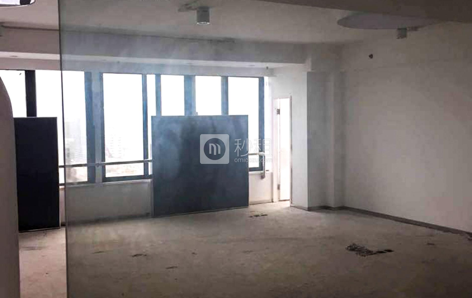 江湾商业中心写字楼出租154平米毛坯办公室130元/m².月