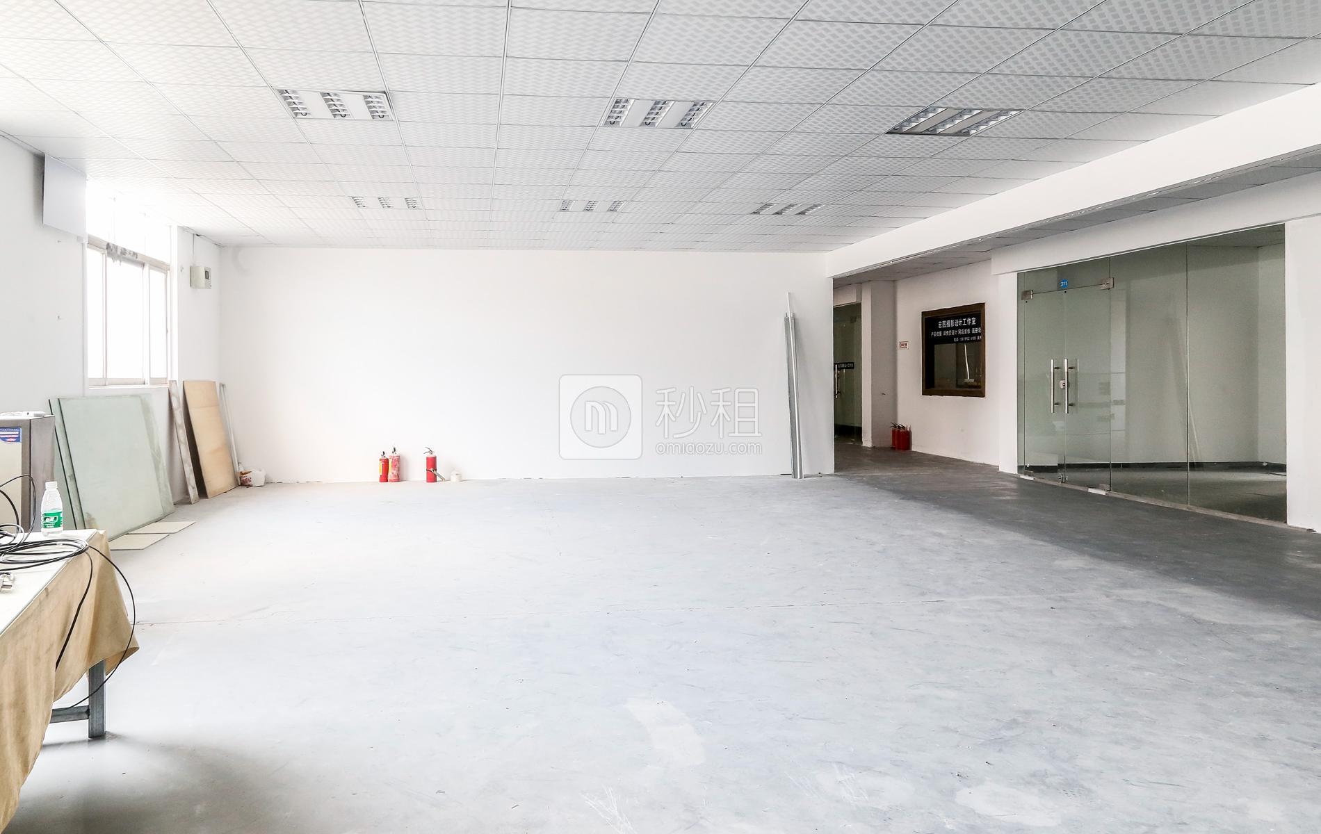 左丞相创业基地写字楼出租90平米毛坯办公室32元/m².月