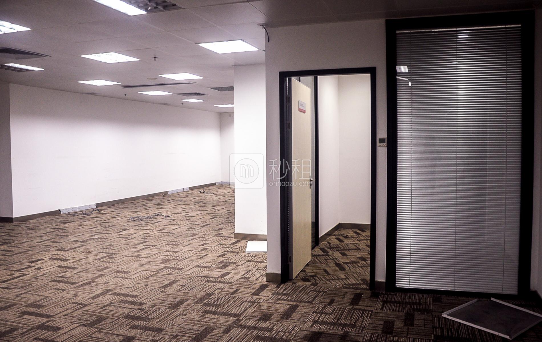 粤能大厦写字楼出租600平米简装办公室105元/m².月