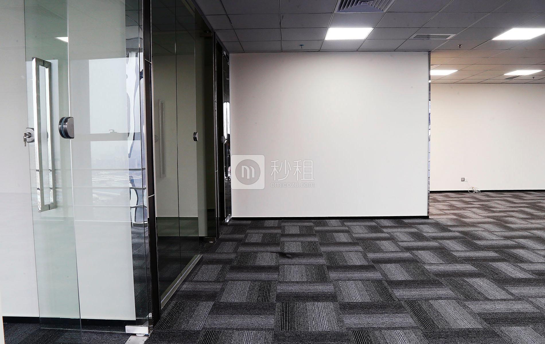 星河WORLD（一期）写字楼出租260平米精装办公室130元/m².月