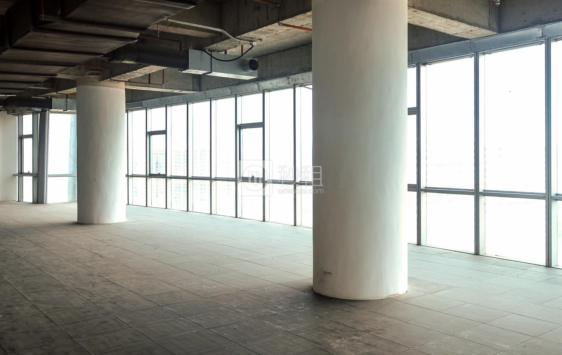 圣丰广场写字楼出租370平米毛坯办公室140元/m².月