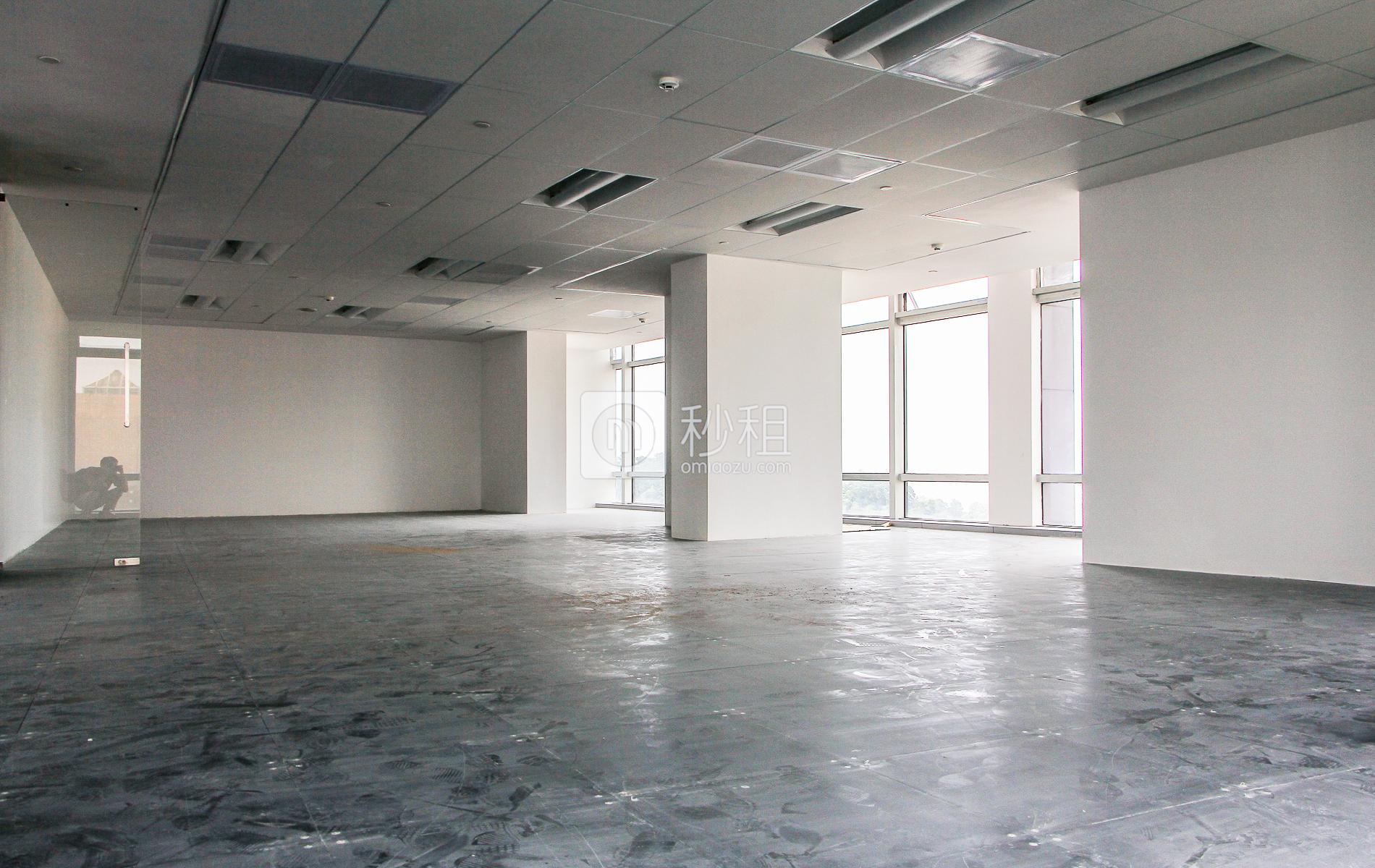 中泰国际广场写字楼出租491平米简装办公室165元/m².月