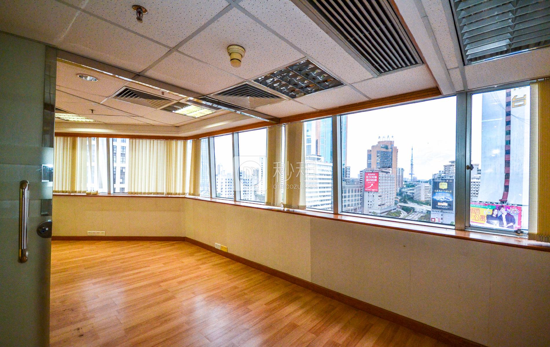 广东国际大厦写字楼出租171平米简装办公室155元/m².月
