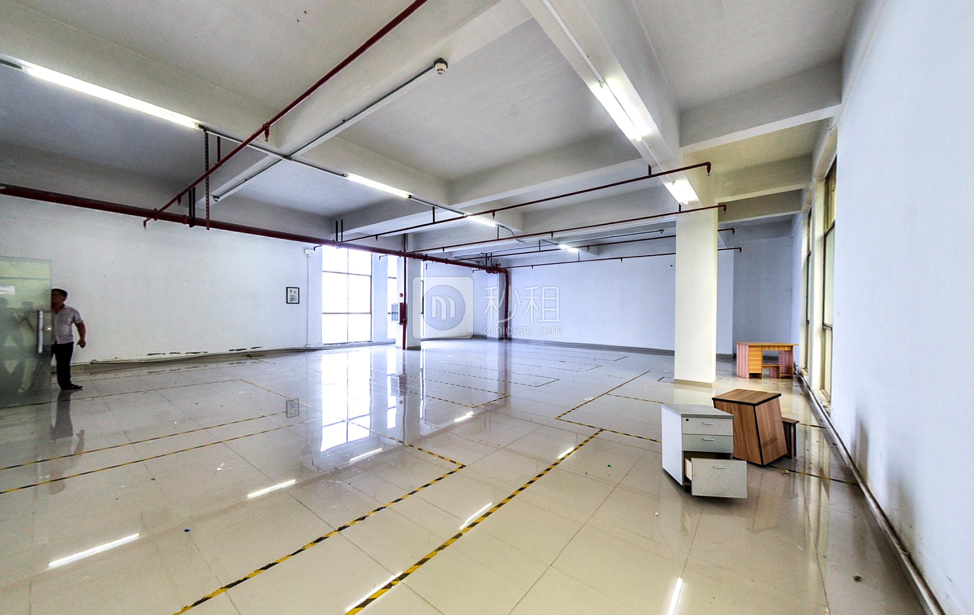杰鹏商业广场写字楼出租160平米精装办公室33元/m².月
