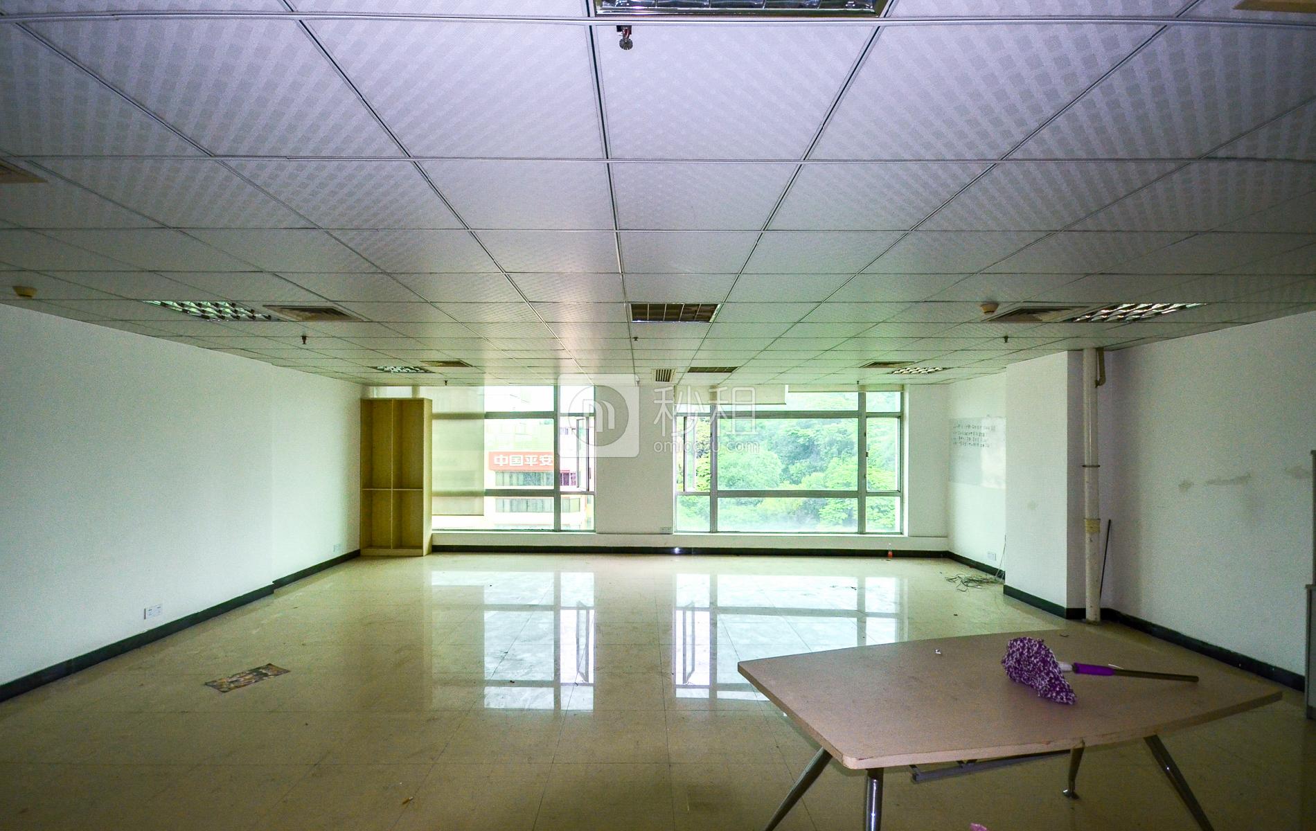 盘福大厦写字楼出租210平米简装办公室110元/m².月