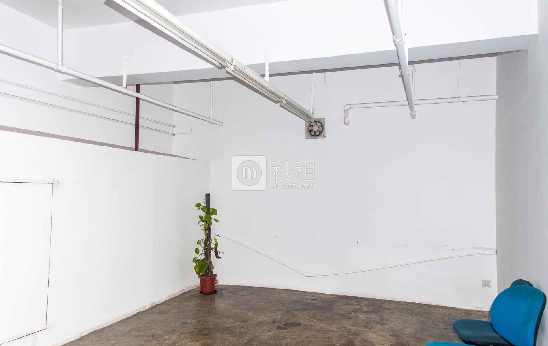 杨协成电子创意园写字楼出租288平米简装办公室77元/m².月