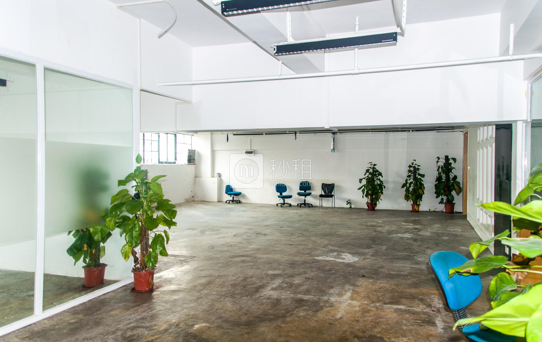 杨协成电子创意园写字楼出租320平米简装办公室77元/m².月