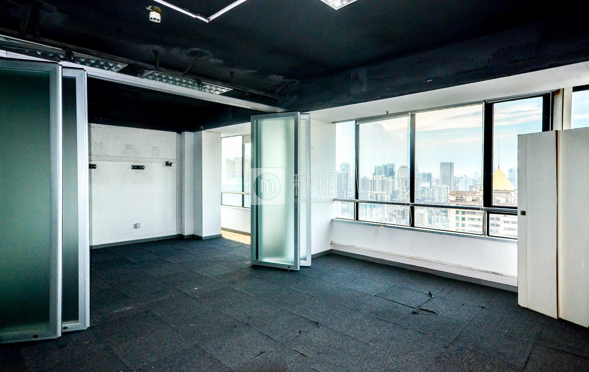 江湾商业中心写字楼出租182平米简装办公室130元/m².月