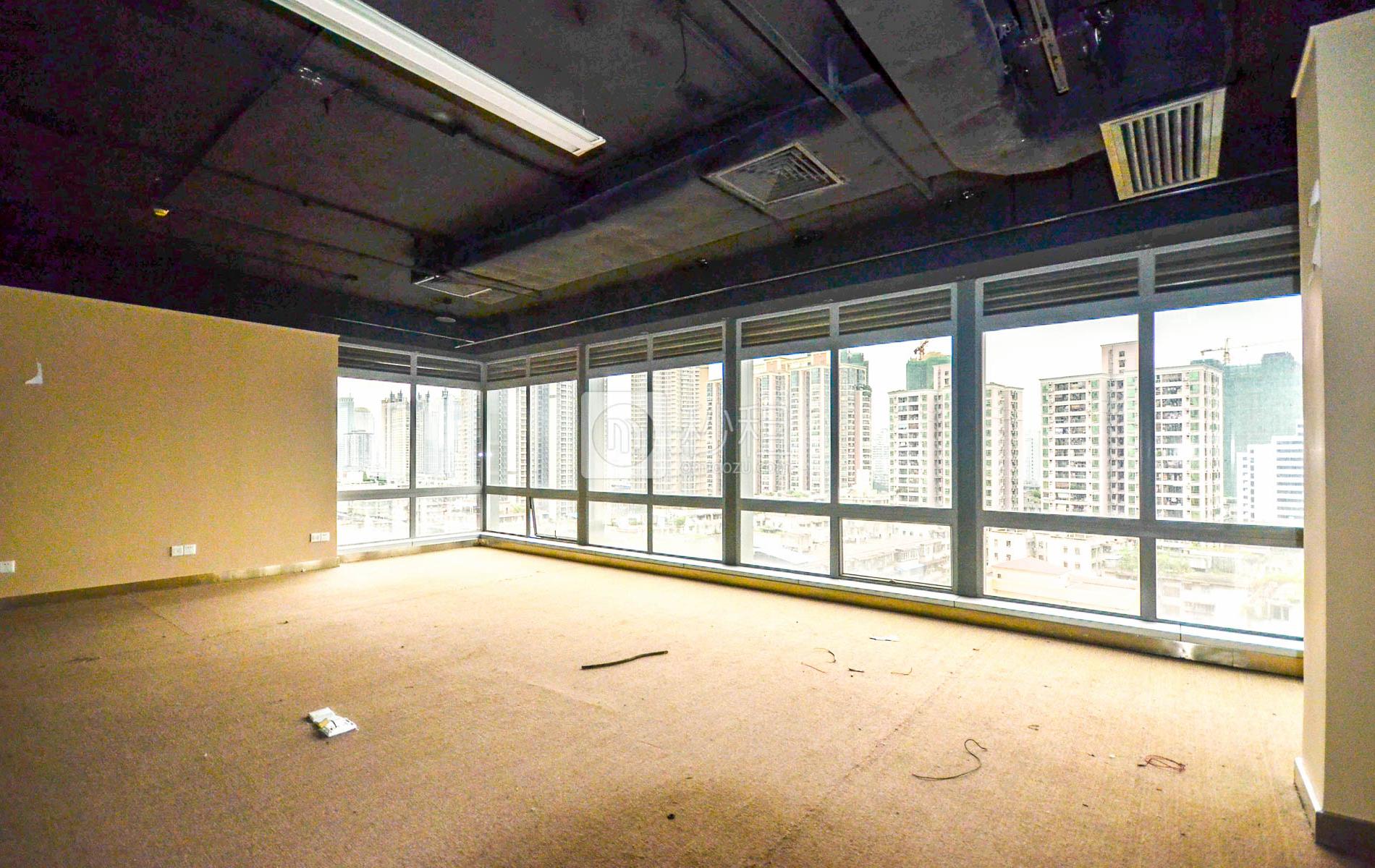 港汇大厦写字楼出租517平米简装办公室90元/m².月