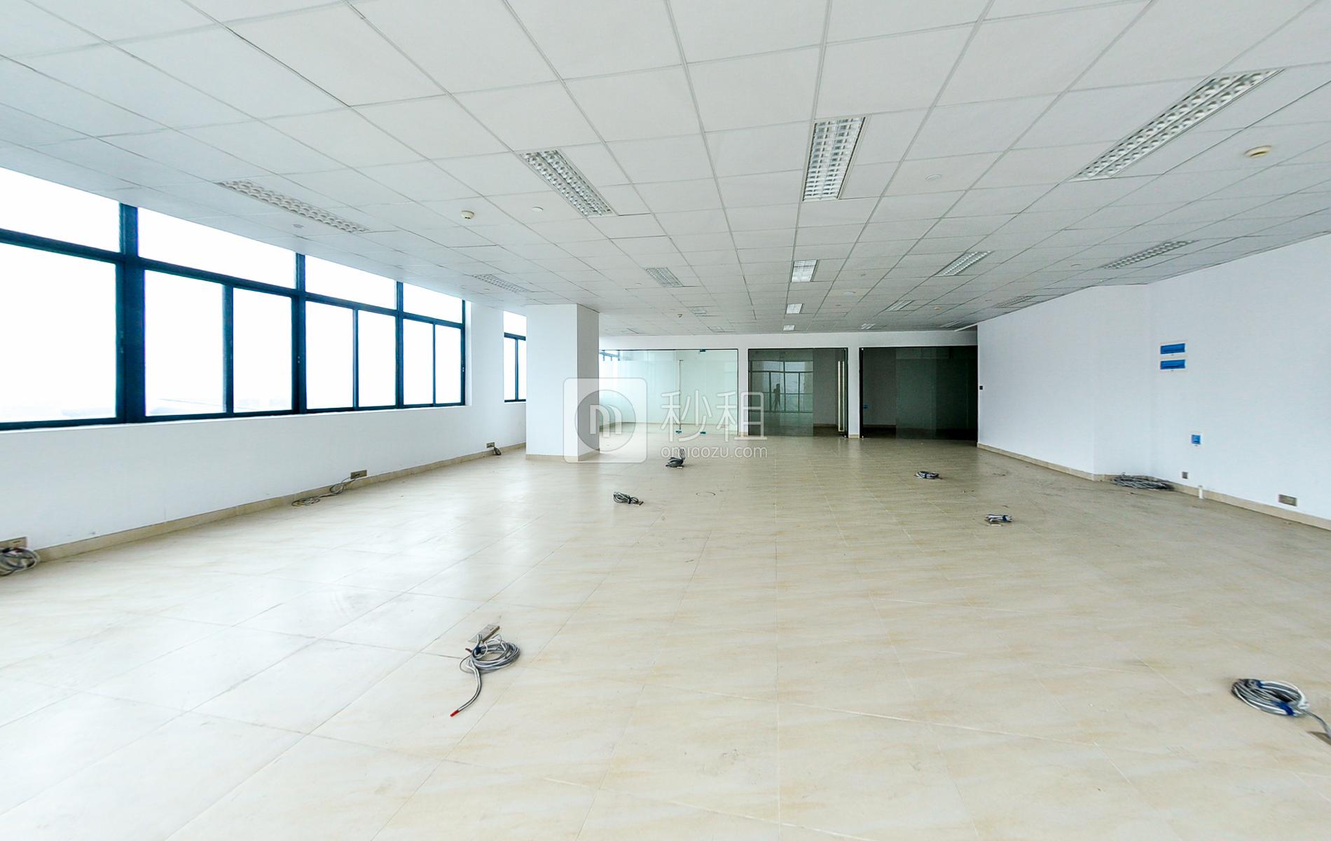 华美大厦写字楼出租300平米精装办公室28元/m².月