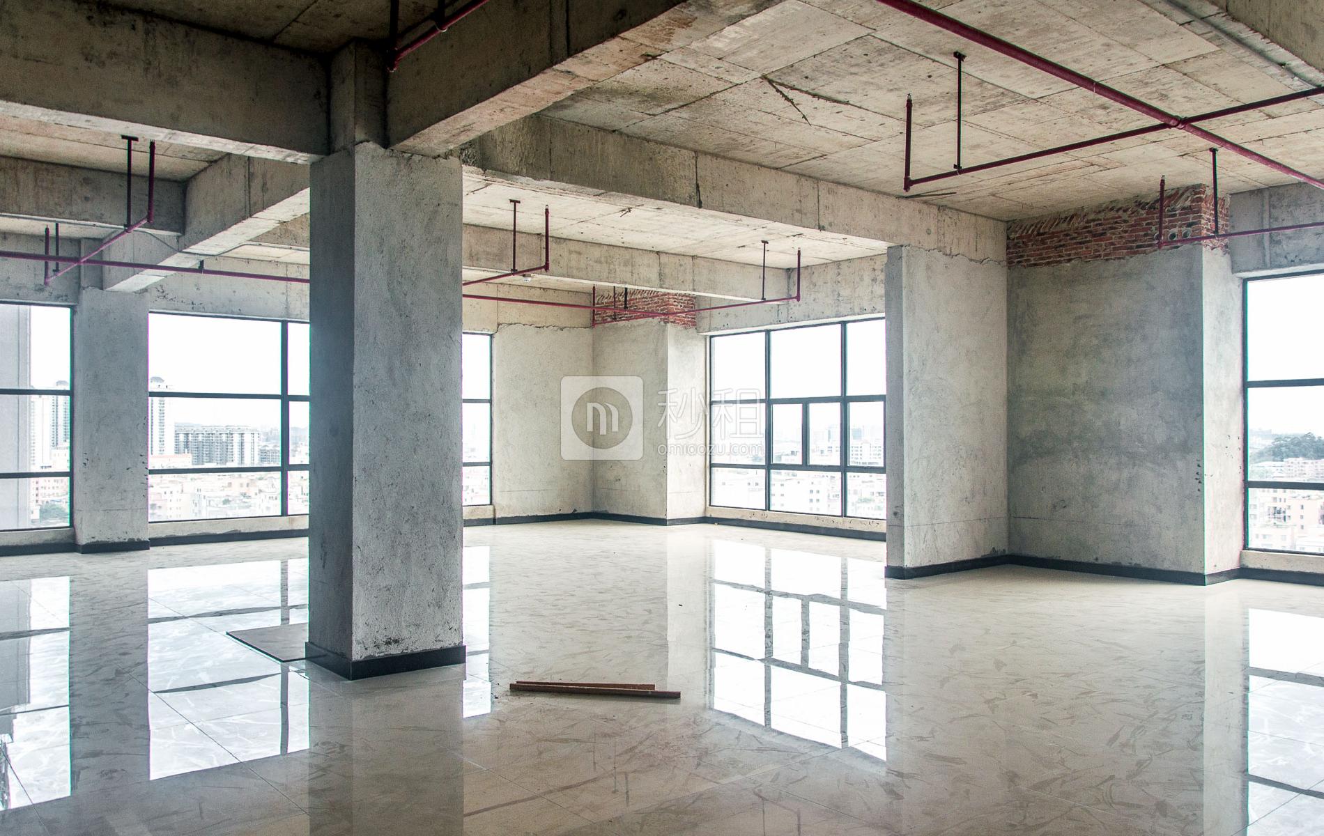 石井国际大厦写字楼出租667平米简装办公室38元/m².月